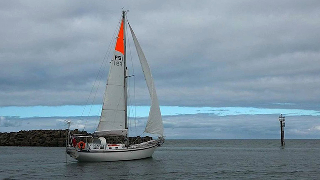 Shane Freeman and his Tradewind 35 Mushka heading out to sea. Credit: Ian Mac/GGR/PPL