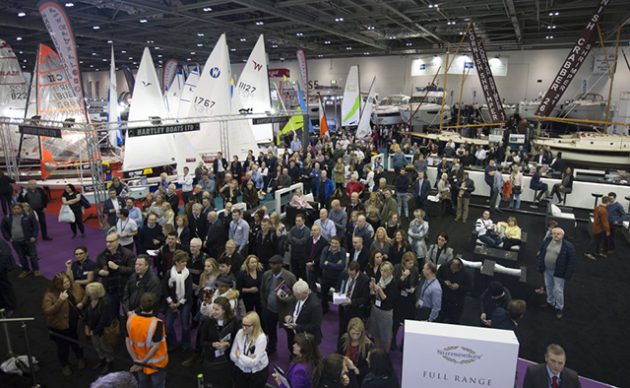 Crowds at the London Boat Show 2017. Credit: onEdition