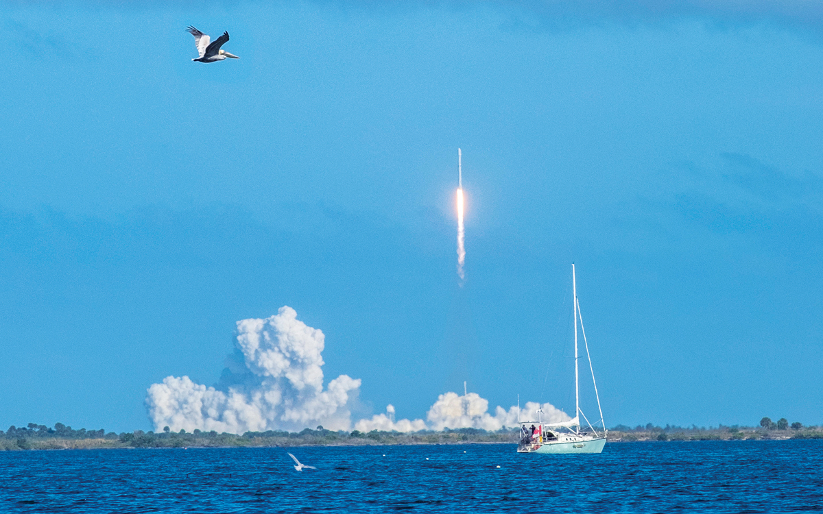 boat-breakdown-cape-canaveral-space-x-launch-credit-Danita-Delimont-Alamy