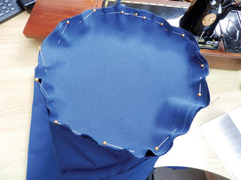 Make your own drawstring kit bag without metal eyelets – US Army style ...