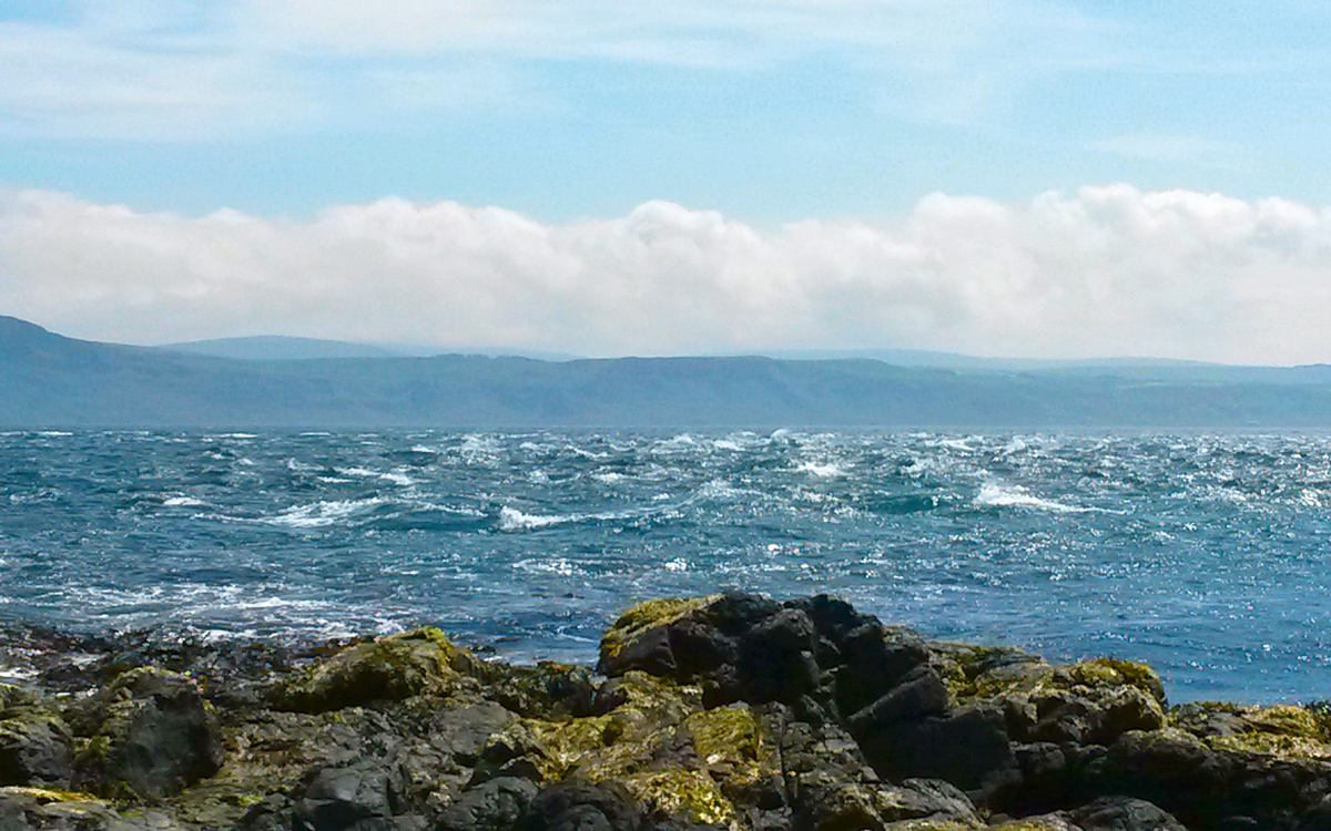 Tides explained: What causes the tide to rise and fall