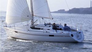 beneteau-oceanis-320-old-diesel