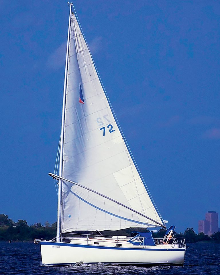 Freestanding masts Why more cruisers should go wireless