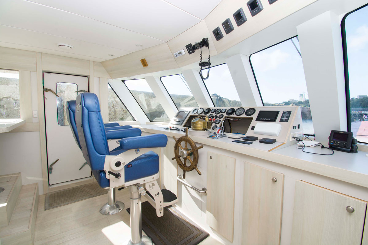 MY Kahu, the 120ft expedition yacht, interior