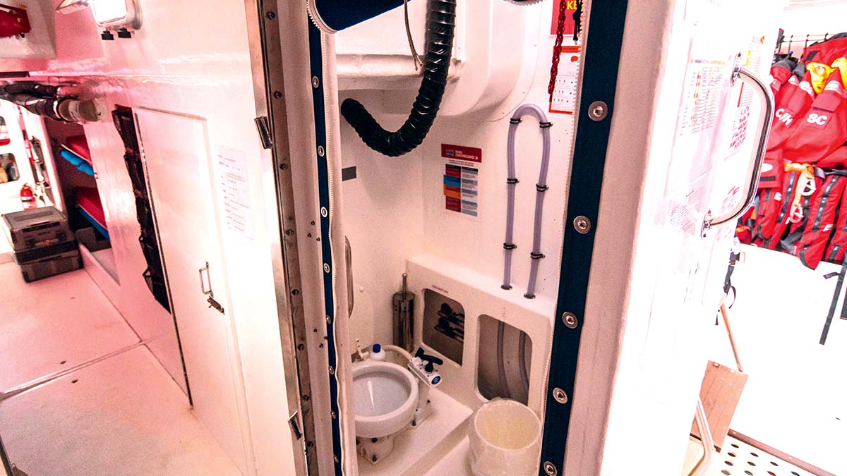 Fitting a sea toilet Heads and hosetails on the PBO Project Boat