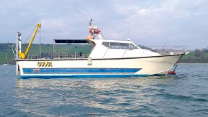 connecting-boat-solar-panel-chargers-PBO283.experts.barbara_mortimer_02