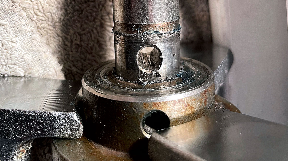 Inmast roller furling problems how to rebuild a Seldén furling