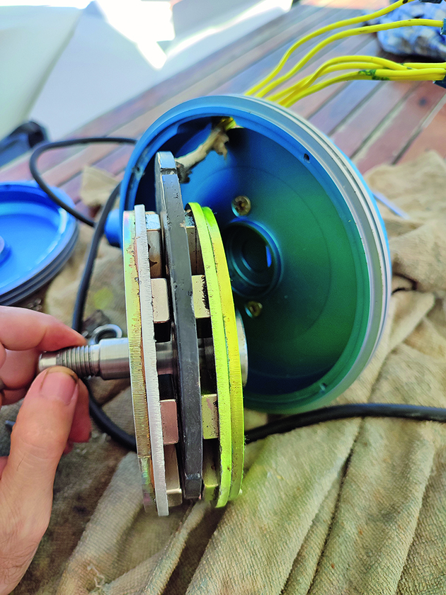 axial flux generator