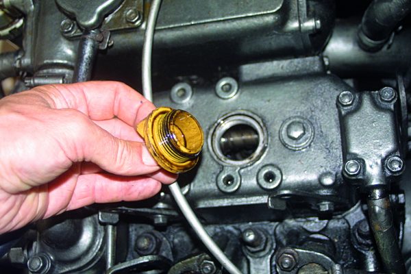 Engine leaks due to a missing o ring