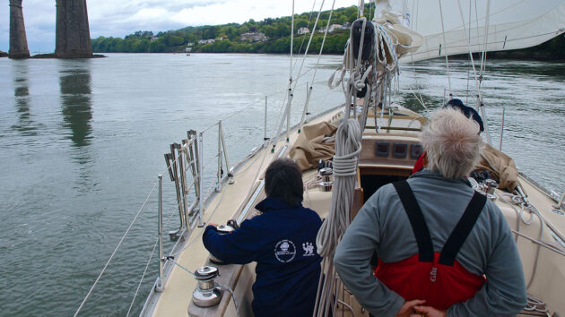 People sailing through the Swellies in Wales while sailing around the UK