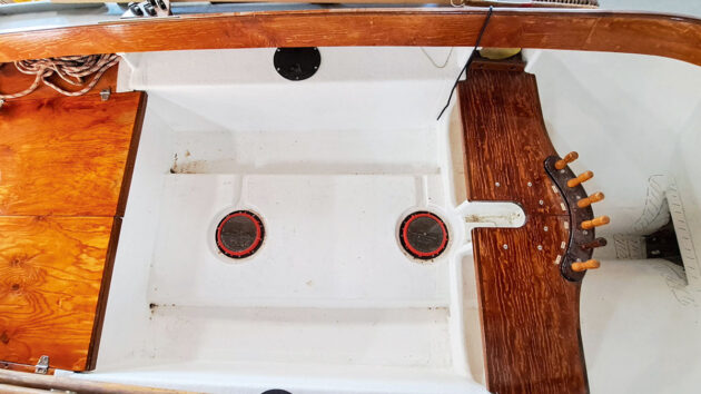 Inspection hatches on a yacht for checking a water ballast keel