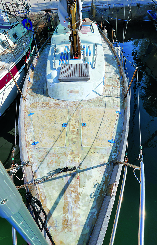 The deck of a boat ready for SoftSand anti-skid