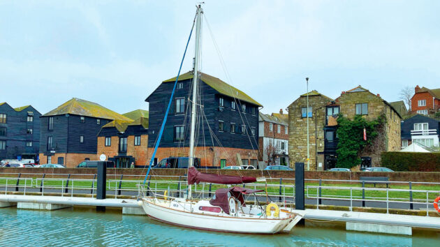 Victoria of Rye, an Invicta 26 yacht, moored on the new Rye pontoon. Credit: Mick Kirby/RHSC