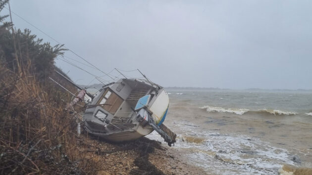 A yacht that broke its mooring bridle and was subsequently abandoned by its owner. Credit: Langstone Harbour