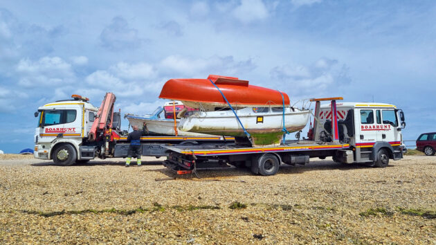 The first ‘bulk’ removals from Eastney Foreshore, working with Boarhunt recovery services and TJ Waste. Credit: Langstone Harbour