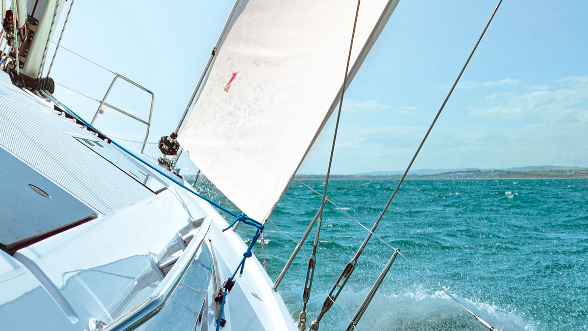 Headsail trim on a yacht