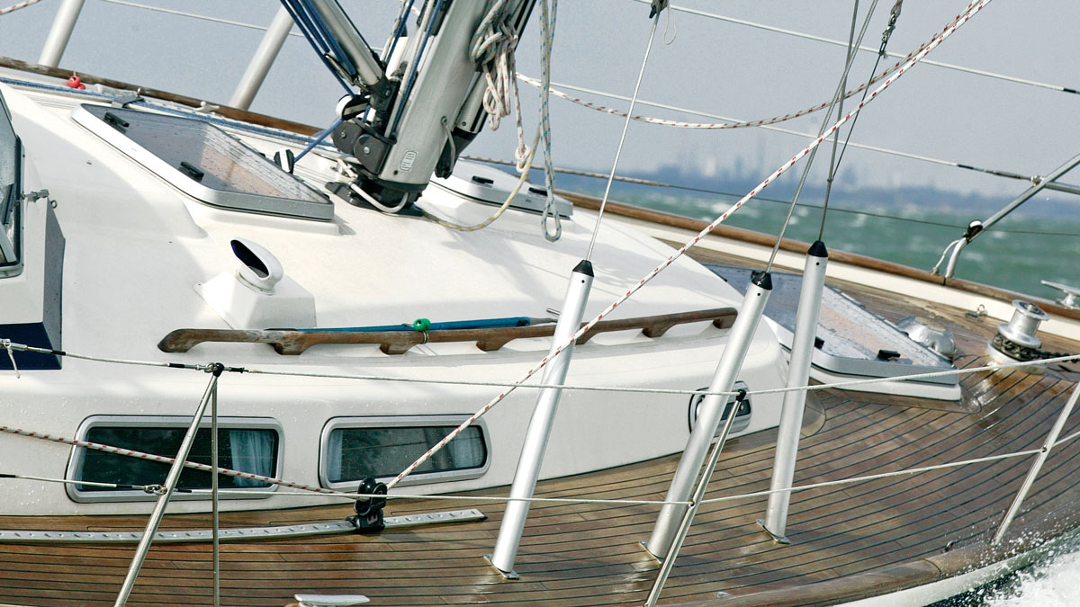 Engine Boat Rigging Boat maintenance advice, sailing and motor boats, practical advice | PBO