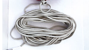 An in-mast halyard line