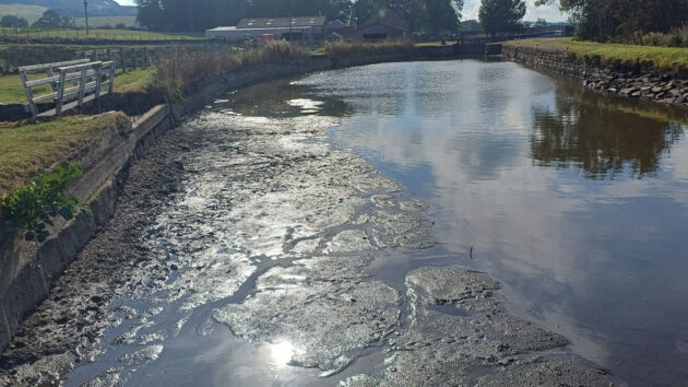 Low water level at Gargrave pound, North Yorkshire. Credit: Adam Mckinstry