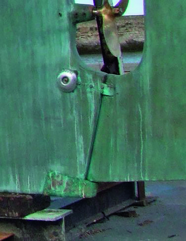 Bearings on a boat steering system