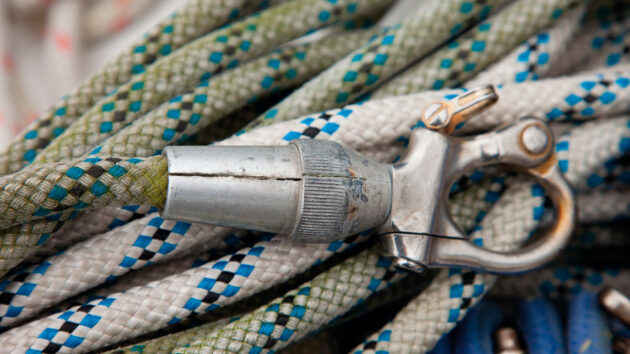 Rope and a swivel shackle on a boat