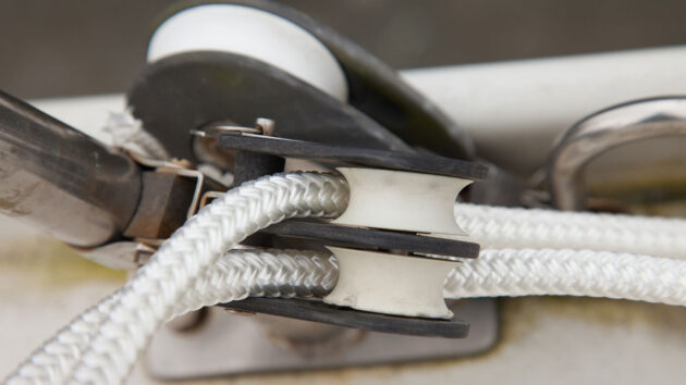 Running rigging block on a yacht