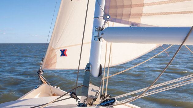 Sails on a Kite trailer sailer