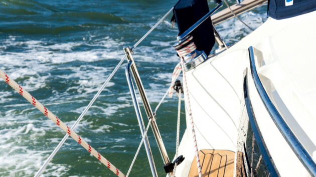 winches on the Legend 31 yacht