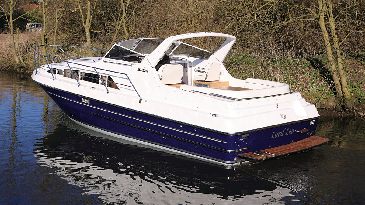 popular-classics-1980s-yacht-designs-that-are-still-making-waves