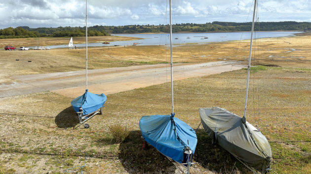 Very low water levels at Carsington Reservoir in Derbyshire. Credit: Ali Wood