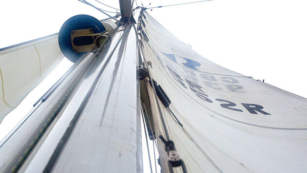 A mast on a yacht bending