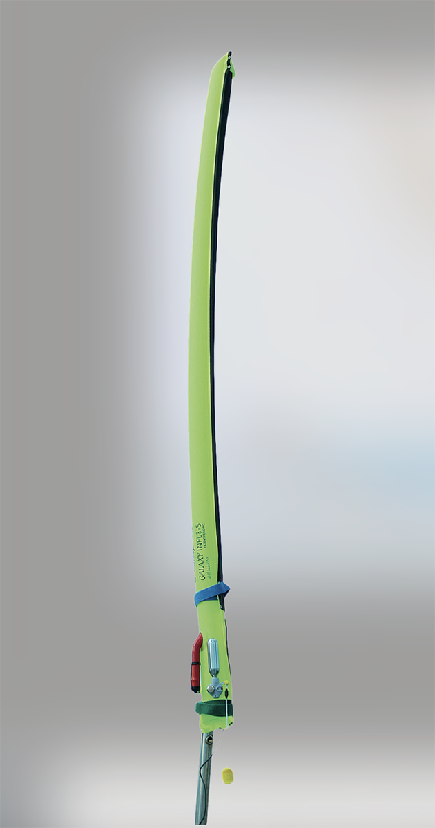 An emergency VHF antenna for a boat