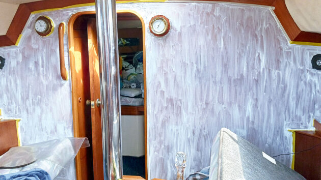 Painting over varnished wood on a boat