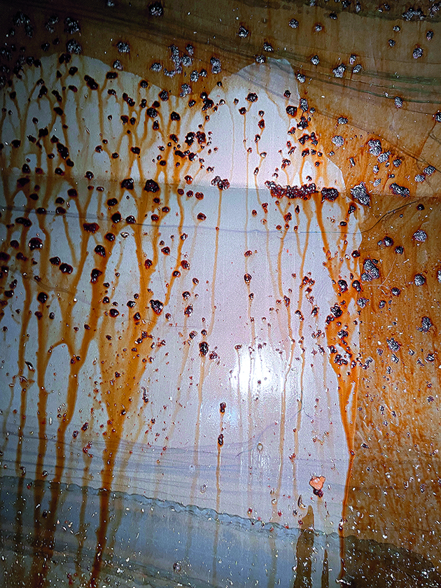 Dirty fuel in a tank on a boat