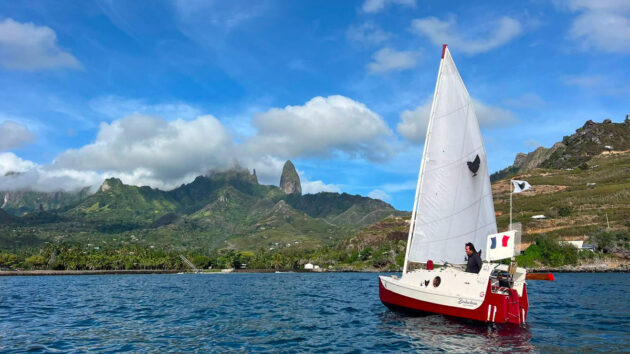 Yann Quenet arriving at a Pacific island on his 4m boat