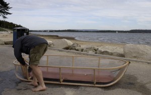 Folding tenders