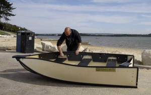 Folding tenders