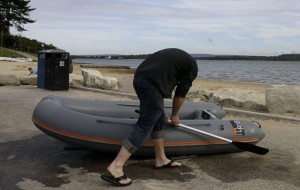 Folding tenders