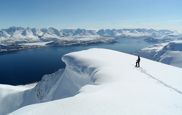 Dr Roger Chisholm ski-mountaineering
