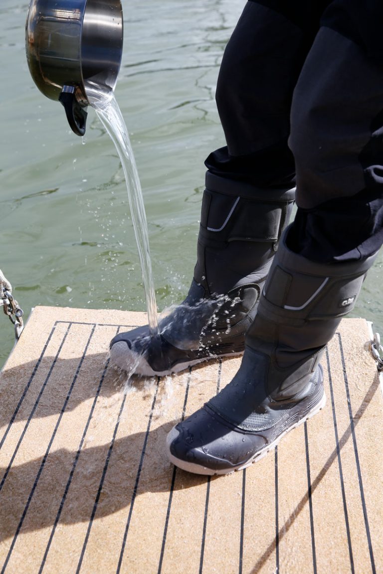 Best sailing boots 9 of the best seaboots tested in Dutch sea trial