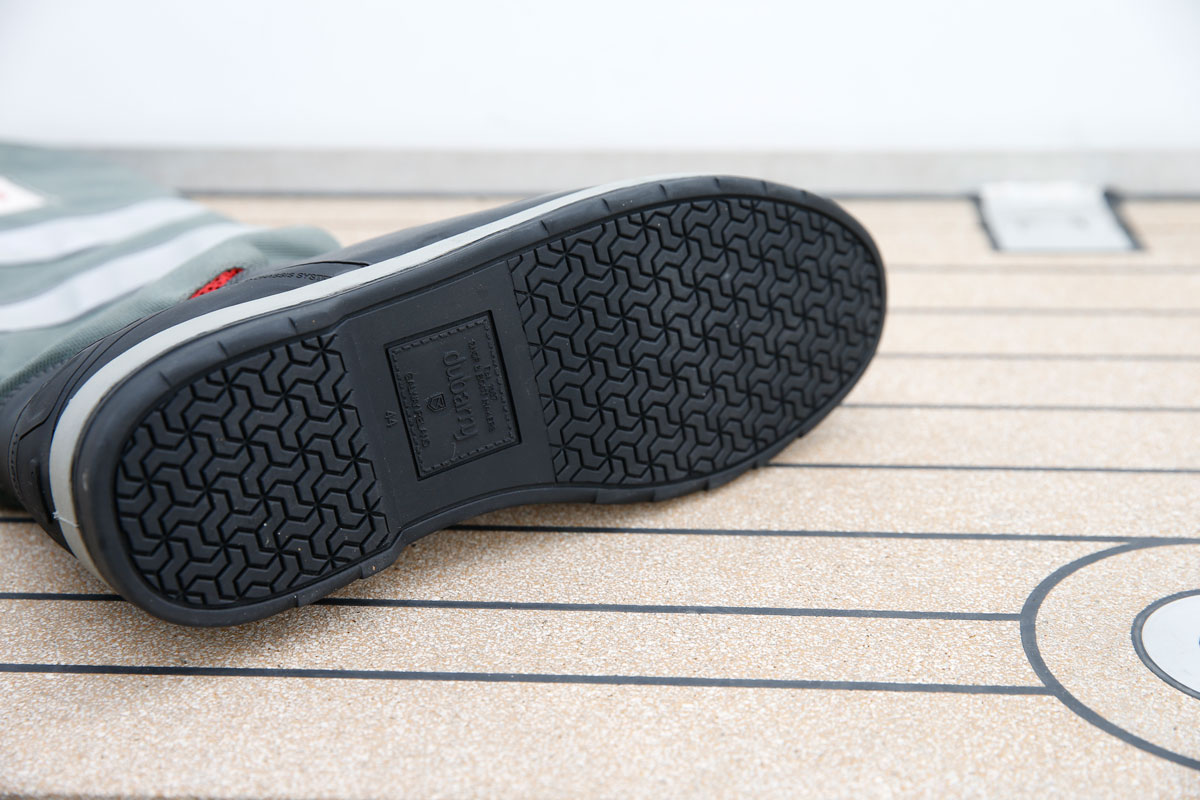 Best sailing boots 9 of the best seaboots tested in Dutch sea trial