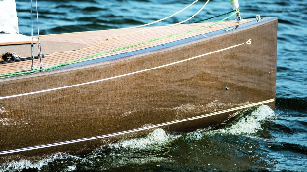 Green Yachts Flax 27 is built of sustainable flax fibre