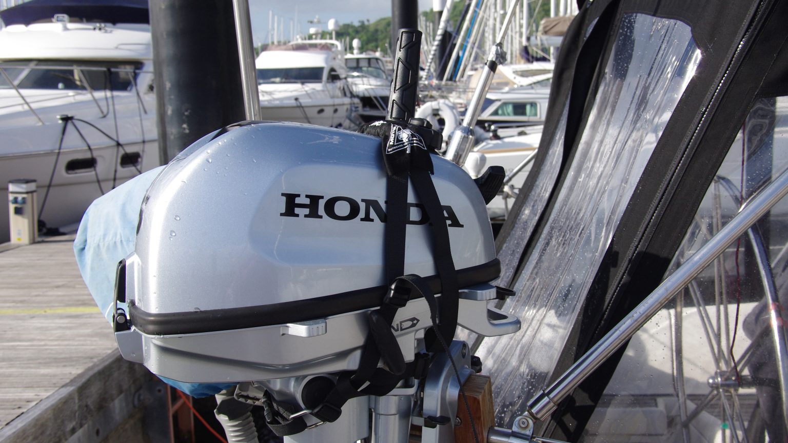 How to use a dinghy outboard Yachting Monthly