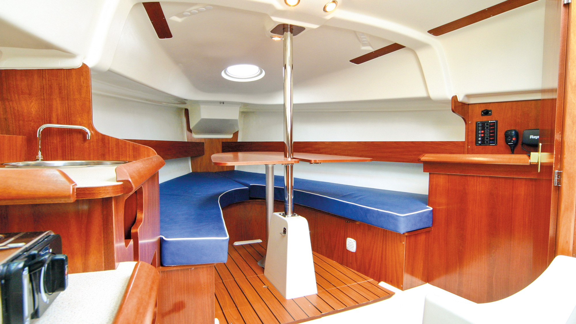 Jeanneau Sun 2500 review - Yachting Monthly
