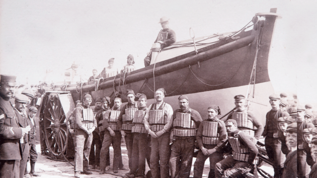 Whitby lifeboat circa 1900.