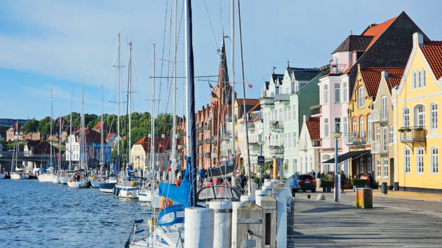 Sonderborg town quay is convenient for the shops and restaurants but requires large fenders or fender boards