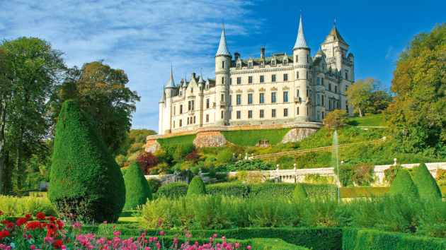 Dunrobin Castle and gardens bathed in the morning sunshine
