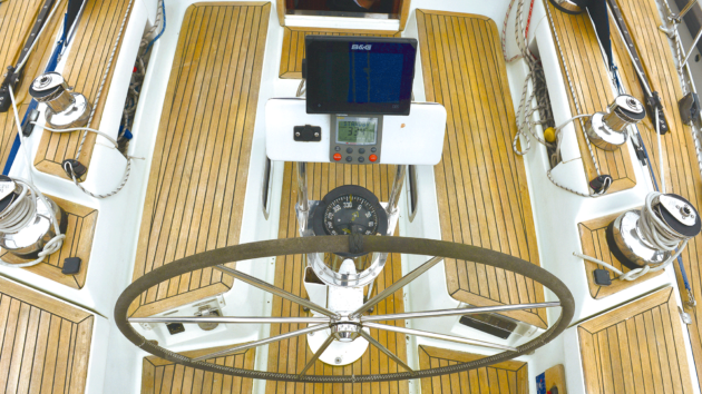 The wheel splits the cockpit into two parts