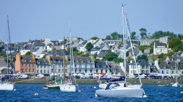 Camaret-sur-Mer is a beautiful seaside town with a large marina and deep, anchorage.