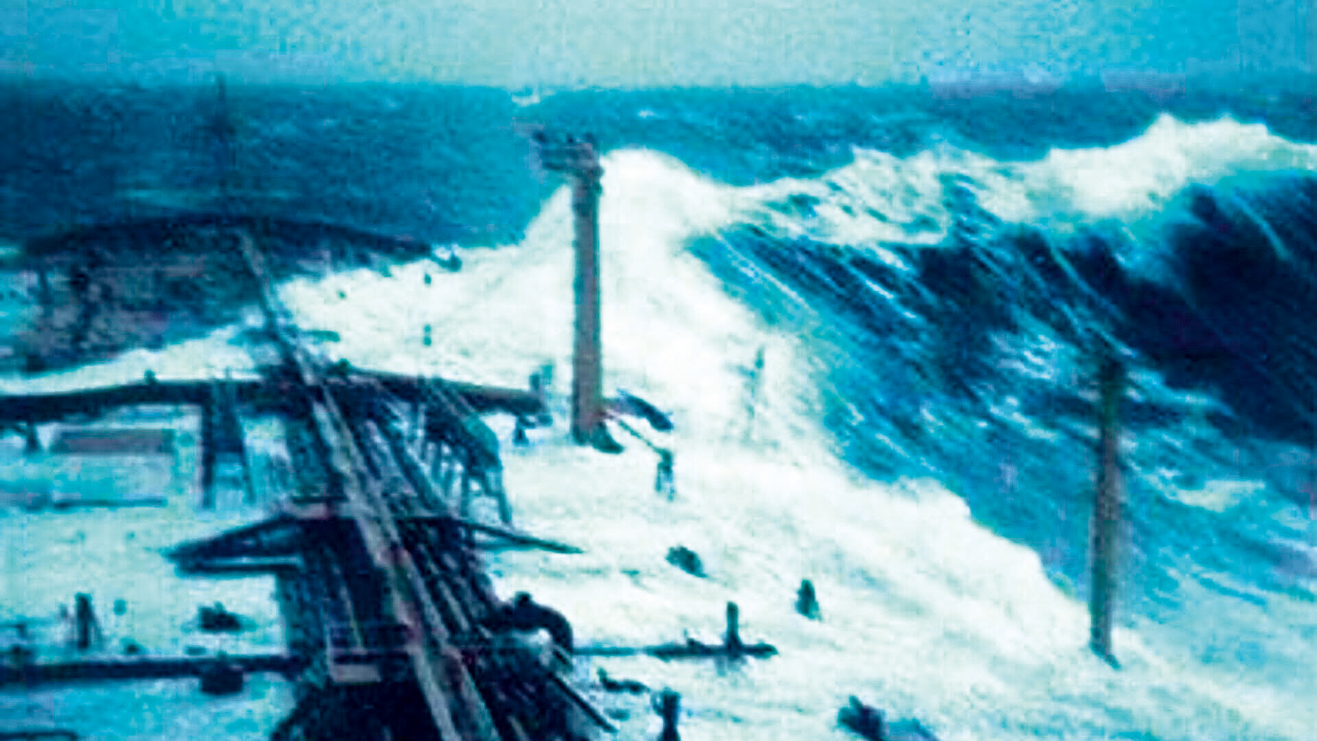 Rogue waves! What can they teach us about managing risk at sea ...